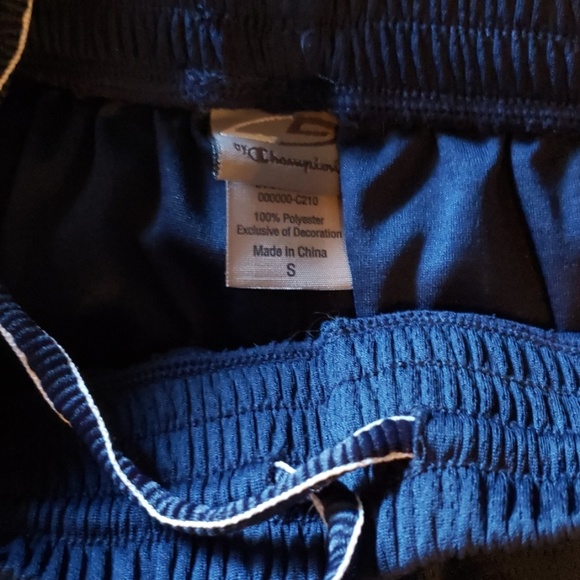 Champion Shorts - Picture 2 of 3